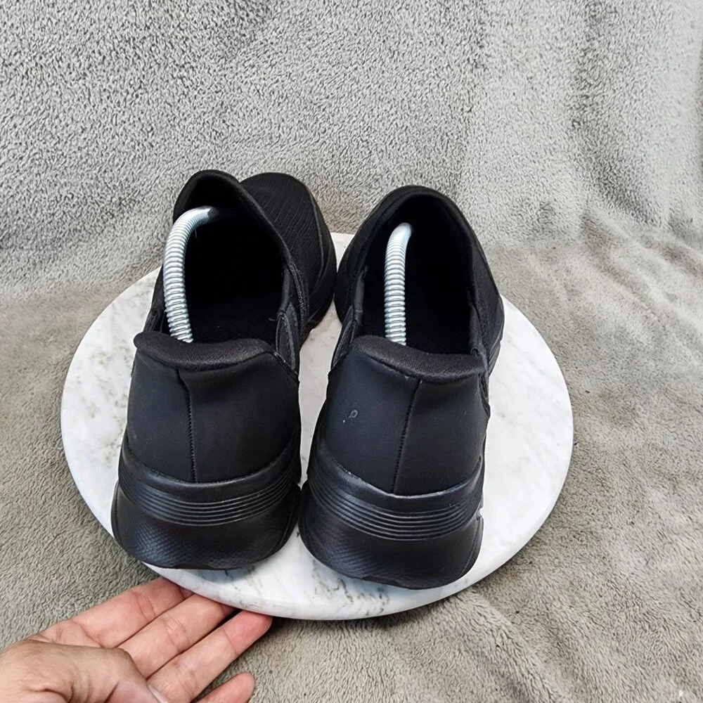 Skechers Shoes Womens Size 9 Black Slip On Sneakers *GUC*